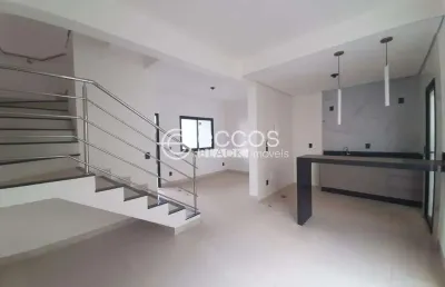Casa para aluguel, 3 quartos, 1 suíte, 2 vagas, aclimação - uberlândia/mg