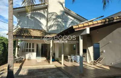 Casa à venda, 4 quartos, 2 suítes, 4 vagas, jardim karaíba - uberlândia/mg