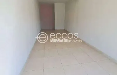 Ponto comercial para alugar na Avenida Brasil, --, Fátima, Araguari
