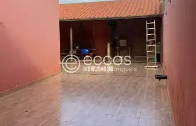 Casa para aluguel, 2 quartos, 1 suíte, 3 vagas, jardim canaã - uberlândia/mg
