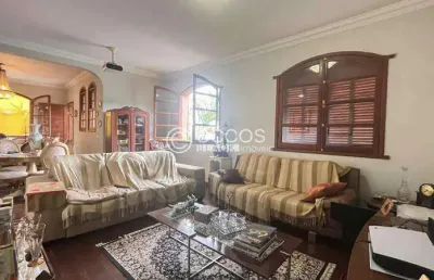 Casa à venda, 4 quartos, 1 suíte, 3 vagas, santa lúcia - belo horizonte/mg