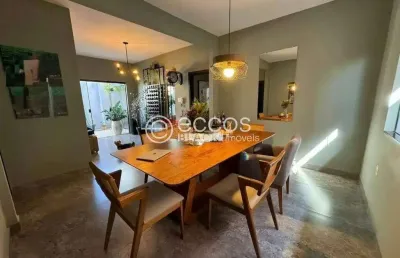 Casa à venda, 2 quartos, 1 suíte, 2 vagas, fabrício - uberaba/mg