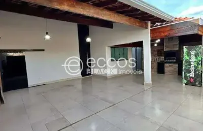 Casa à venda, 4 quartos, 2 suítes, 3 vagas, granada - uberlândia/mg
