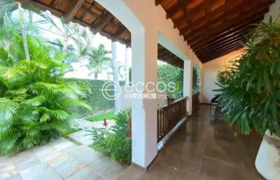 Casa à venda, 4 quartos, 3 suítes, 6 vagas, tabajaras - uberlândia/mg