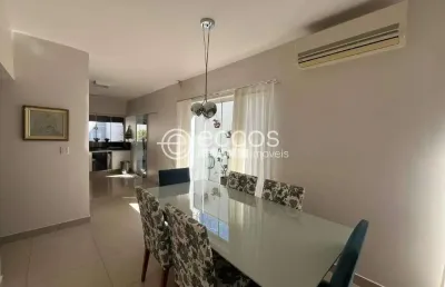 Casa à venda, 2 quartos, 2 suítes, 2 vagas, martins - uberlândia/mg