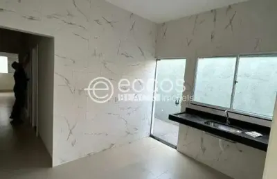 Casa à venda, 2 quartos, 1 suíte, 2 vagas, jardim canaã - uberlândia/mg