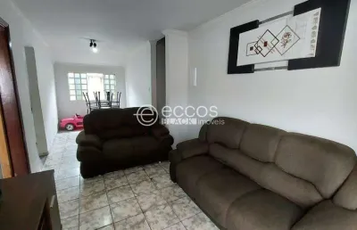 Casa à venda, 4 quartos, 1 suíte, 5 vagas, luizote de freitas - uberlândia/mg