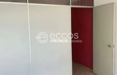 Sala comercial à venda na Avenida Floriano Peixoto, --, Centro, Uberlândia