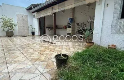 Casa à venda, 3 quartos, 1 suíte, 2 vagas, vigilato pereira - uberlândia/mg