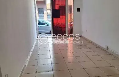 Ponto comercial para alugar na Rua João Pinheiro, --, Centro, Uberaba