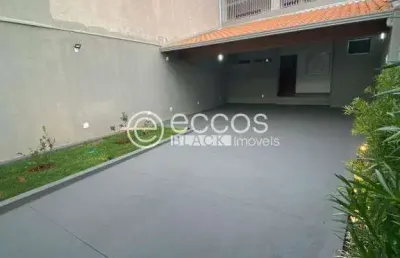 Casa à venda, 2 quartos, 1 suíte, 3 vagas, nossa senhora da abadia - uberaba/mg