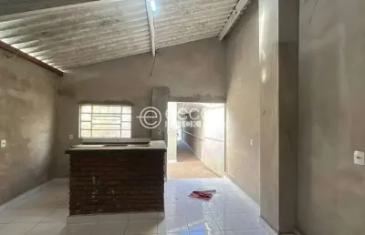 Casa com 2 quartos para alugar na Rua Joaquim Modesto, --, Centro, Araguari