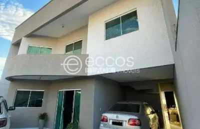 Casa à venda, 3 quartos, 1 suíte, 3 vagas, shopping park - uberlândia/mg