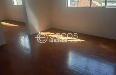Apartamento à venda, 3 quartos, 1 suíte, 1 vaga, centro - uberlândia/mg