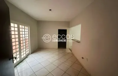 Casa para aluguel, 3 quartos, 1 suíte, 3 vagas, jardim patrícia - uberlândia/mg