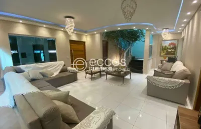 Casa à venda, 3 quartos, 3 suítes, 3 vagas, goiás - araguari/mg