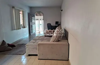 Casa à venda, 3 quartos, 1 suíte, 2 vagas, jardim brasília - uberlândia/mg