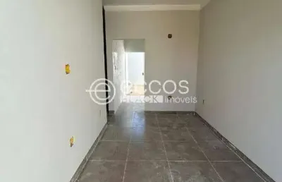 Casa à venda, 2 quartos, 1 suíte, 2 vagas, laranjeiras - uberlândia/mg