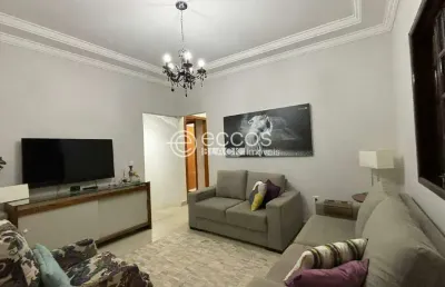Casa para aluguel, 2 quartos, 1 suíte, 1 vaga, cidade jardim - uberlândia/mg