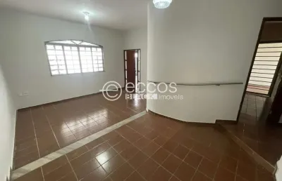 Casa para aluguel, 3 quartos, 1 suíte, 3 vagas, cidade jardim - uberlândia/mg
