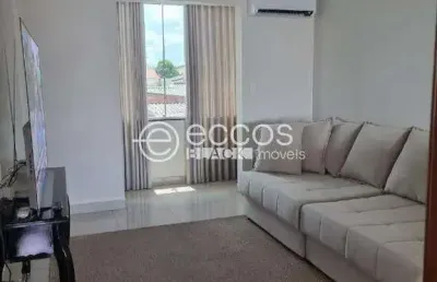 Apartamento à venda, 3 quartos, 1 suíte, 1 vaga, brasil - uberlândia/mg