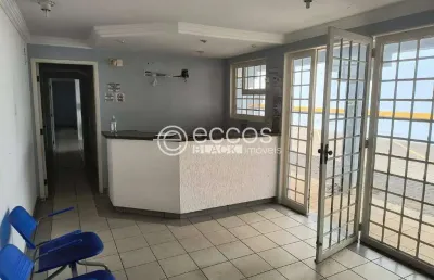 Casa comercial à venda na Rua Santos Dumont, 880, Centro, Uberlândia