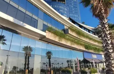 Sala comercial para alugar na Avenida Padre Cacique, Praia de Belas, Porto Alegre