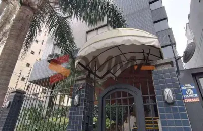 Apartamento com 3 quartos para alugar na Rua Tenente-Coronel Fabrício Pilar, Mont Serrat, Porto Alegre