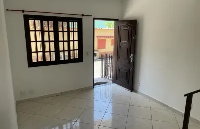 Oportunidade única na taquara! casa duplex em condomínio fechado - faça tudo a pé!