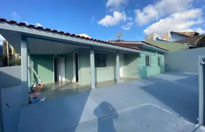 Casa com 3 quartos para alugar na rua arcésio correia lima, atuba, curitiba por r$ 2.750