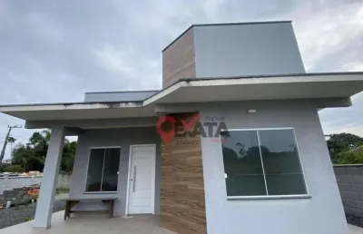 Casa de esquina a 550m do mar com 2 dormitórios à venda, 63 m² por r$ 435.000 - praia das palmeiras - itapoá/sc