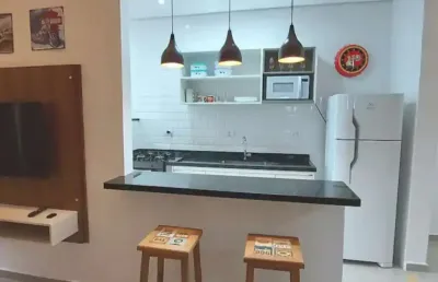 Apartamento mobiliado no quarto andar à venda no centro