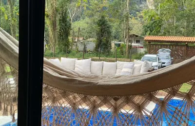 Casa toda em vidro em meio á mata atlântica em ubatuba!