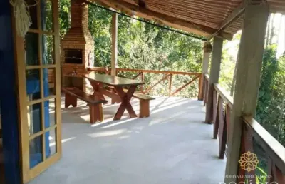 Excelente casa com total de 4.000m² na praia da almada.