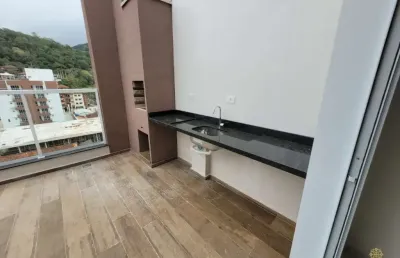 Cobertura com vista para a mata na praia das toninhas