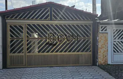 Casa com 3 quartos à venda na Rua Sete de Setembro, 104, Vila Mirim, Praia Grande