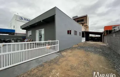 Terreno com casa e kitnet no bairro  salseiros em itajaí