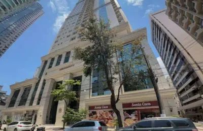 Apartamento finamente mobiliado com 2 suítes e 2 demi-suítes em balneário camboriú