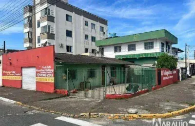 Terreno com imóveis comerciais no bairro são vicente em itajaí
