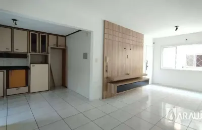 Apartamento com 1 suíte e 2 dormitórios no bairro são judas em itajaí