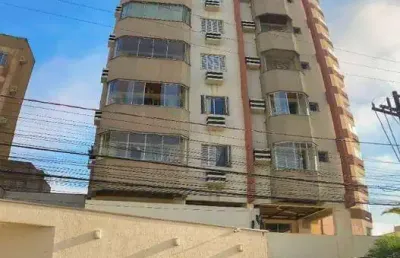Apartamento com 1 suíte e 2 dormitórios no centro de itajaí