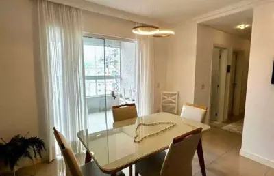 Apartamento com 2 suítes e 1 dormitório na meia praia em itapema