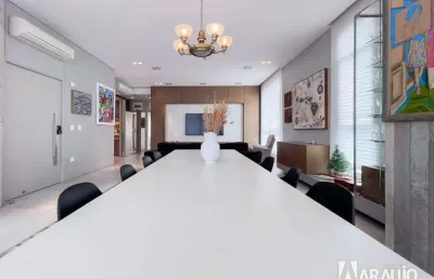 Apartamento com 3 suítes a 2 quadras do mar na praia brava em itajaí
