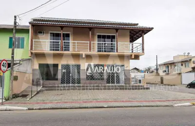 Casa com 1 suíte e 2 dormitórios na murta em itajaí