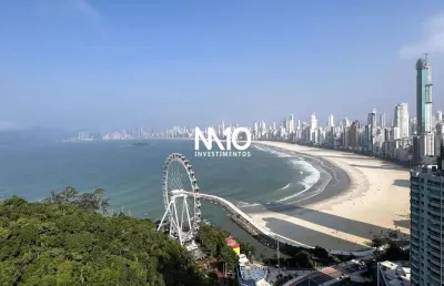 Apartamento frente mar e frente roda gigante em balneário camboriú