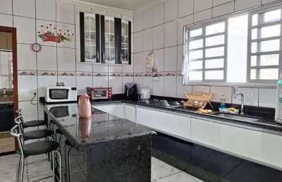 Casa com 3 quartos à venda no Guanabara, Betim 