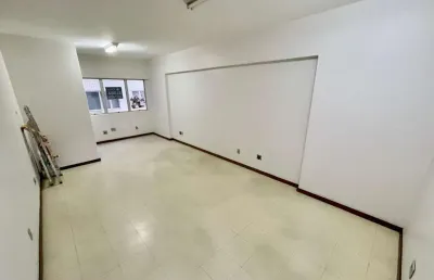 Sala comercial com 1 sala à venda na Santa Efigênia, Belo Horizonte 