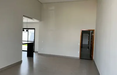 Linda casa térrea condomínio olívio franceschini hortolândia sp