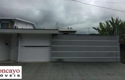 Casa com 5 quartos à venda na Avenida Minas Gerais, 700, Indaiá, Caraguatatuba