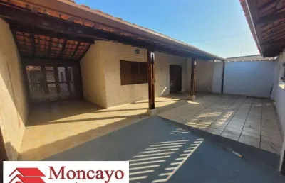 Casa perto do mar com 3 dormitórios - praia das palmeiras